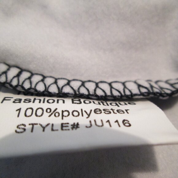 FLORAL COLD SHOULDER OFF THE SHOULDER TOP SIZE 2 MAYAH KAY NEW - Picture 3 of 4